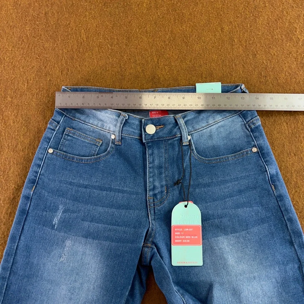 Denim & Rivets Juniors 11 Med Blue Cuffed Bermuda Denim Shorts NWT